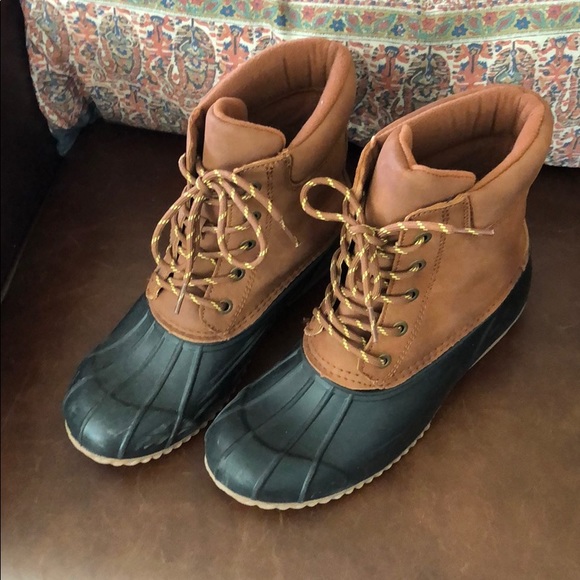 Black and Saddle Brown Duck Boots size 7 - Picture 1 of 6